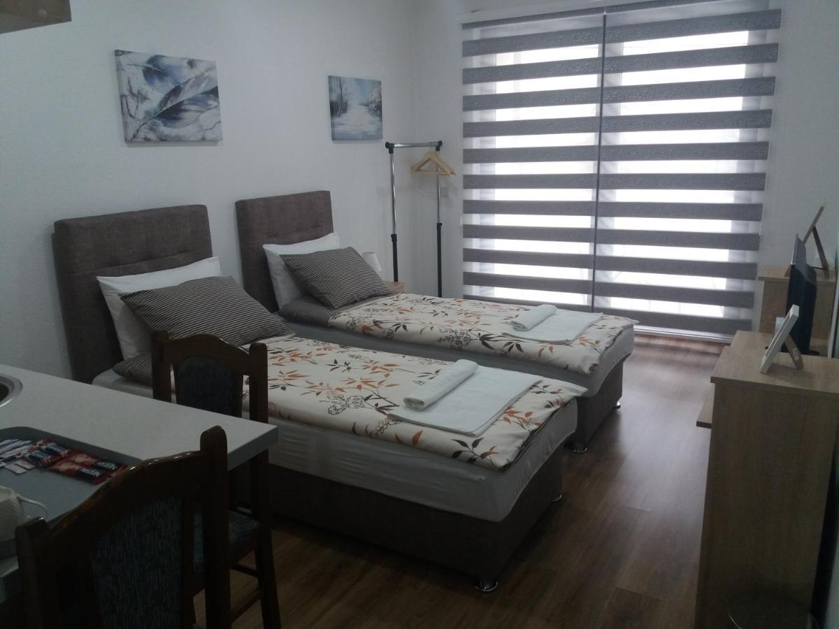 Apartments Karic Aerodrom Tuzla Dubrave Gornje Exterior foto